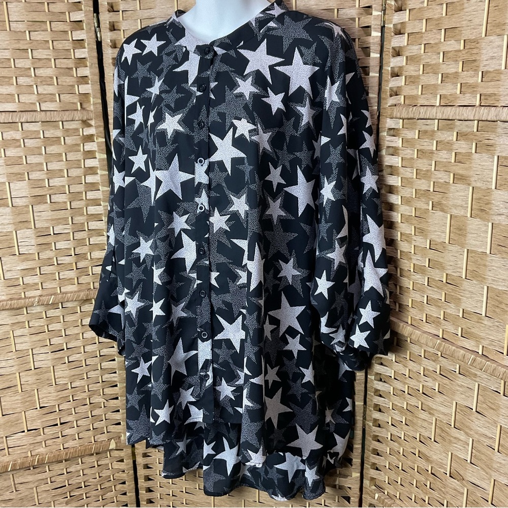 Torrid Hi-Low Tunic Top Star Print Size 4